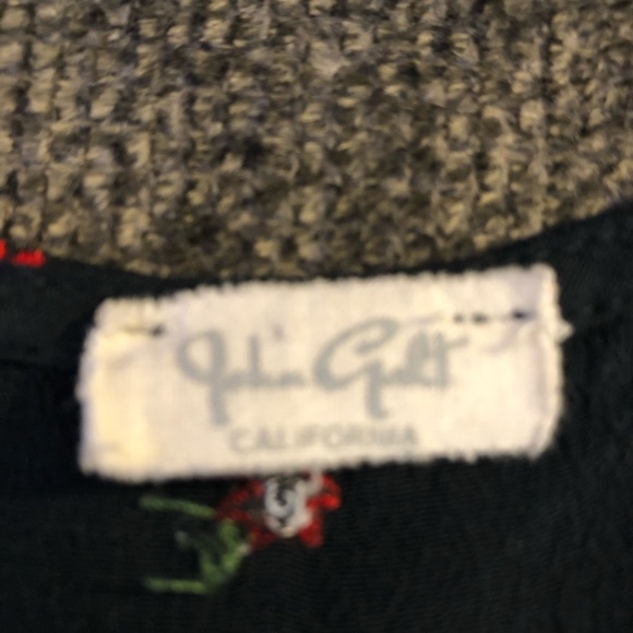 Brandy Melville Tie Front Top - Picture 2 of 4